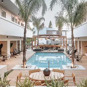 Meni Residence&suites Hotel