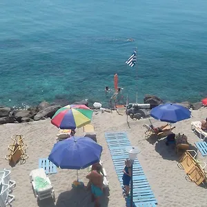 Ladikos Lejlighedshotel