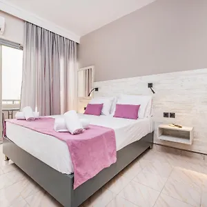 Daire City Life Marina No. 15 Ampavris