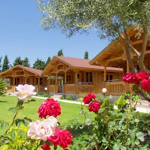 Lejlighedshotel Sandy's & Log-villas 2*