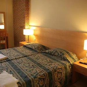 Hotel Argiri 2*