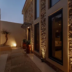 Villa Spitaki By The Sea