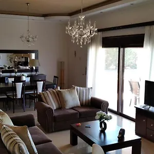 Kos - Family Comfort With Large Garden, Jacuzzi * Città di Kos