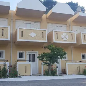 Denise Apartahotel